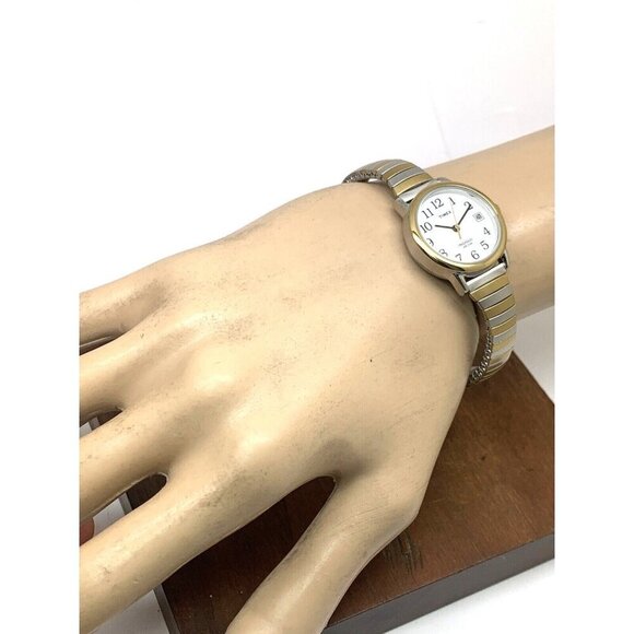 Timex Women's Watch TW2V47000 Indiglo Quartz Two Tone White Dial Expansi… - Picture 4 of 14